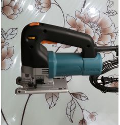 MÁY CƯA LỌNG MAKITA 4304